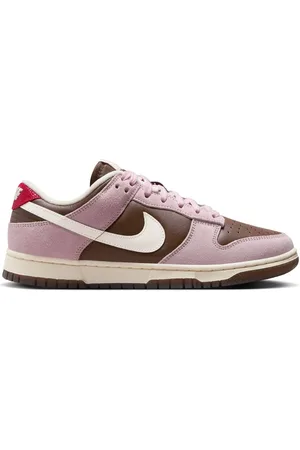 Nike Dunk Low Sneakers