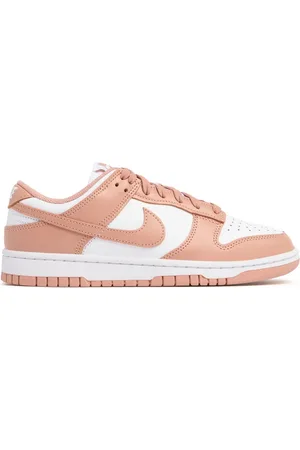 Nike Dunk Low Sneakers