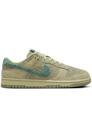 Nike Dunk Low Sneakers