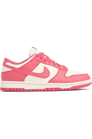 Nike Dunk Low Sneakers