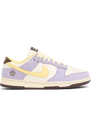 Nike Dunk Low Sneakers