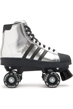 adidas Superstar 82 Roller Skates