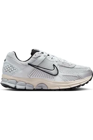 Nike Zoom Vomero 5 Sneakers