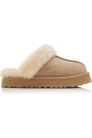 UGG UGG