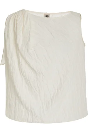 THE GARMENT THE GARMENT