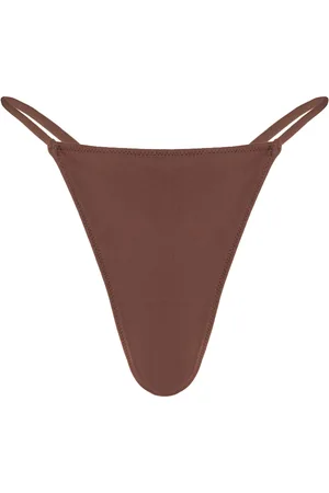 ÉTERNE Éterne