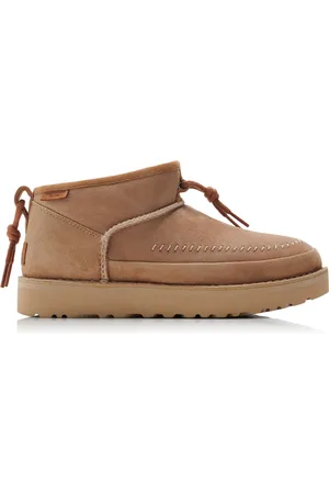 UGG UGG