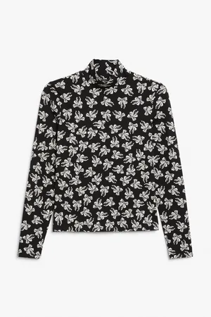 Monki Stretchy turtleneck top