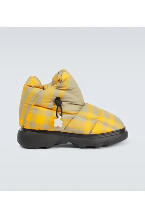 Burberry Check boots