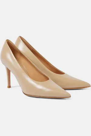 Gianvito Rossi Robbie leather pumps