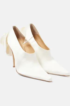 MAGDA BUTRYM Floral-appliquÃ© satin pumps