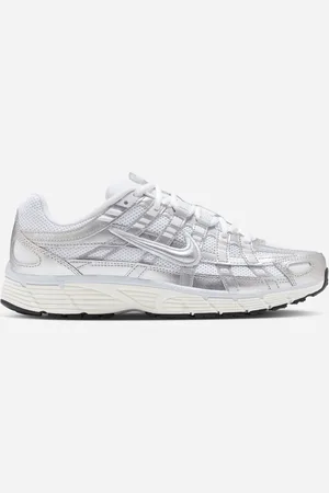 Nike | P-6000 | sneakers | NAKED Copenhagen 42,5 - /METALLIC SILVER