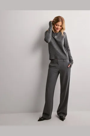 Nelly - Low Waist Relaxed Suit Pants