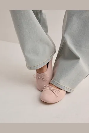 Nelly - Effortless Soft Ballerina