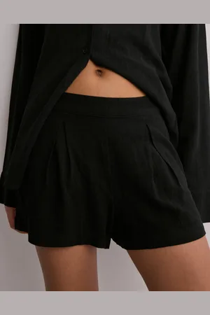 Nelly - Flowy Linen Shorts