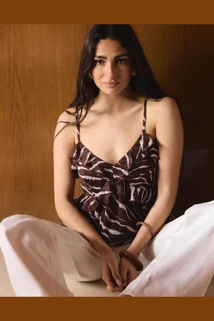 Nelly - Flounce Strap Top