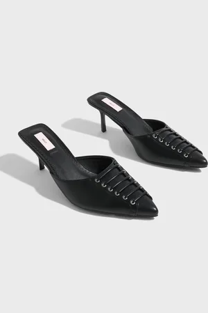 Nelly - Pointy Lacing Mule