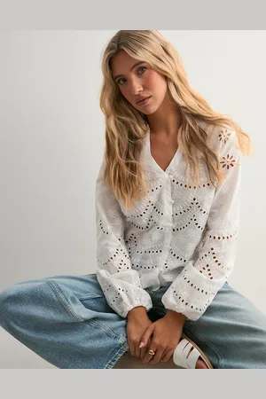 ONLY - Onlbine Lalisa Ls V-Neck Emb Top Wv