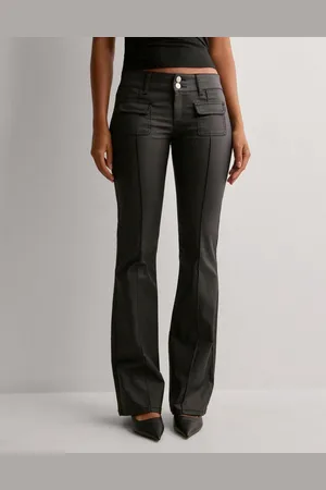 Nelly - Low Waist Bootcut Pocket Jeans