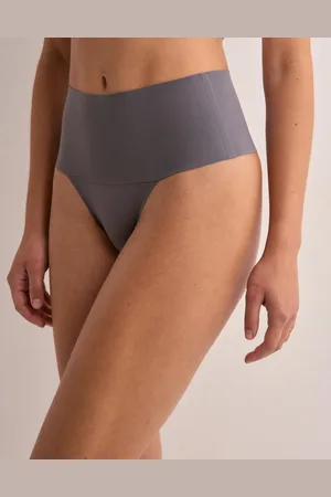 Spanx - Undie-tectable® Thong