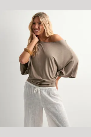 Nelly - Perfect Poncho Top