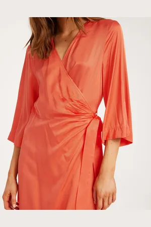SELECTED - Slffranziska 3/4 Short Satin Wrap D