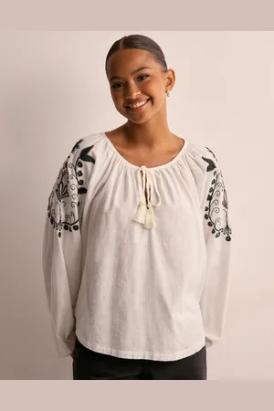 JDY - bianca L/S Emb Top Wvn