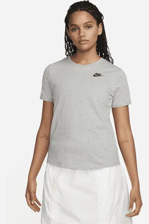 Nike Sportswear Club Essentials Women