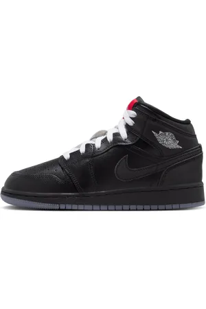 Jordan Nike Air 1 Mid Older Kids