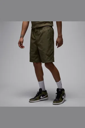 Jordan Nike Essentials Statement Chicago Men