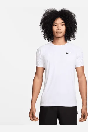 Nike Essential Men