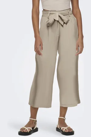 ONLY Onlcaro Cropped Fit Leveälahkeiset Housut