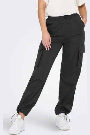 ONLY Onlcashi Regular Fit Reisitaskuhousut