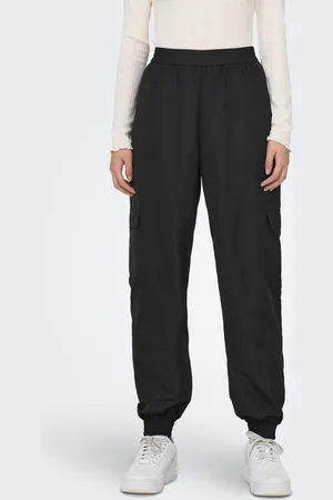 ONLY Onlfaduma Regular Fit Reisitaskuhousut