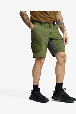RevolutionRace Rambler Lightweight Pro Shorts Miehet Cypress, Koko:S - > Shortsit