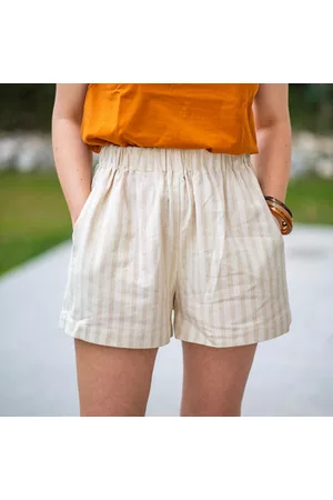 Celeste Shortsit & Bermuda-shortsit CASSIS EU S