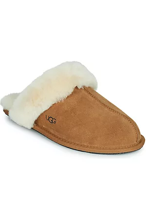 UGG Kengät SCUFFETTE II 36
