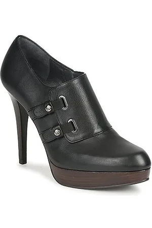 Stuart Weitzman Nilkkurit TWO BUCKS 40