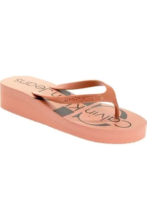 Calvin Klein Rantasandaalit TESSE 40