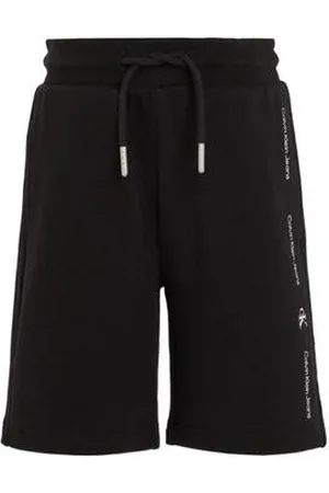 Calvin Klein Shortsit & Bermuda-shortsit - 4 vuotta