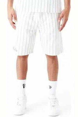 New Era Shortsit & Bermuda-shortsit Ne pinstripe shorts newera EU S
