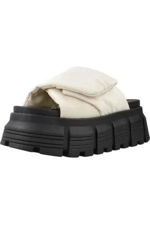 Buffalo Sandaalit 1602213B 37