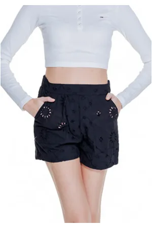 ONLY Shortsit & Bermuda-shortsit ONLTALLA EMB. SHORTS WVN CS 15334951 EU L