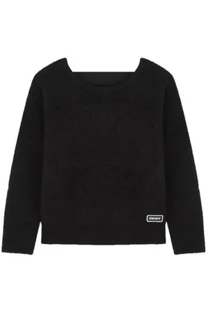 DKNY Svetari - 8 vuotta