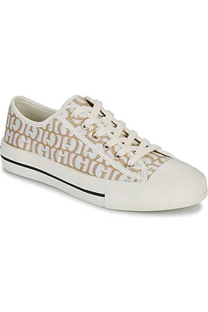 Guess Kengät CAREY 36