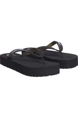 Calvin Klein Rantasandaalit - 37
