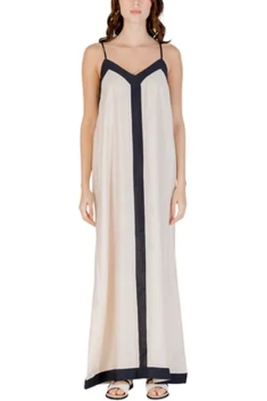 VERO MODA Pitkä mekko Vmdenise Singlet Ankle Wvn Btq Ga 10329793 EU S