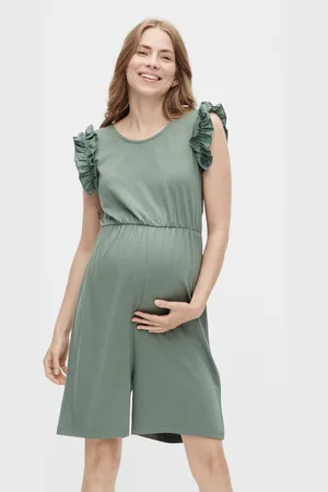 Mama;licious Regular Fit Shortsit