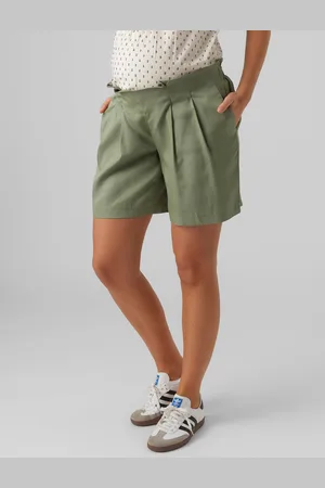 Mama;licious Regular Fit Shortsit