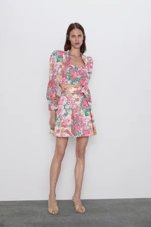 Zara Floral print mini skirt